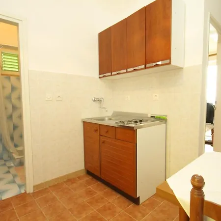 7468b Apartment