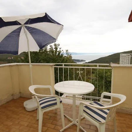 7468b Apartment *